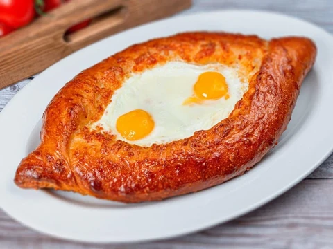 Хачапури по-аджарски — Хачапури, доставка по Долгопрудному